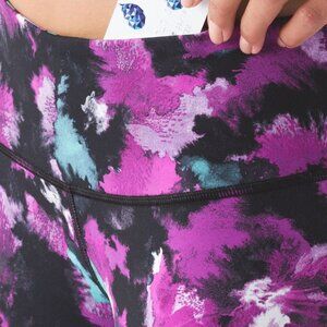 Lululemon Wunder Under Crop III Midnight Bloom Black Deep Fuschia - NWT Size 10